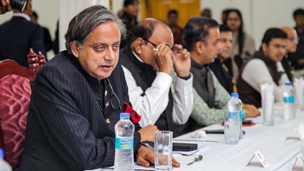 Colombia withdraws pro-Pakistan statement due top shashi tharoor diplomate.