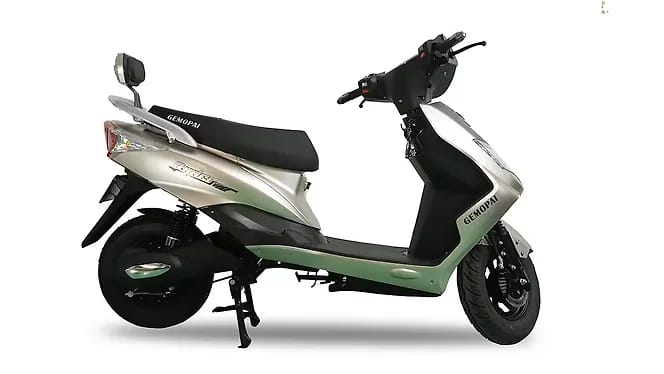 Gemopai Ryder SuperMax Electric Scooter—60 km/h speed, 100 km range, smart app connectivity, pillion backrest, and bold colors at ₹79,999. Read our in‑depth review now!