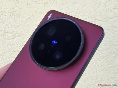 Vivo X200 Ultra Update v15.5 Adds New Camera Styles, sRAW, Speed Enhancements