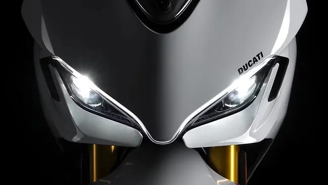 Ducati SuperSport 950 Front Look