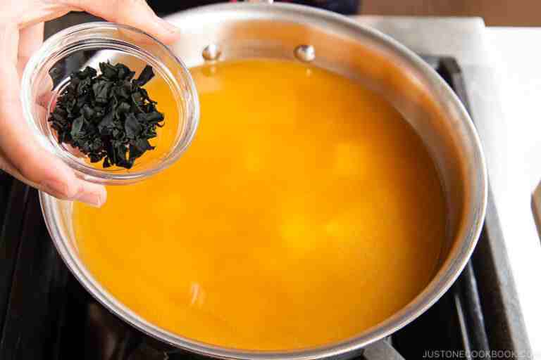 wakame seaweed