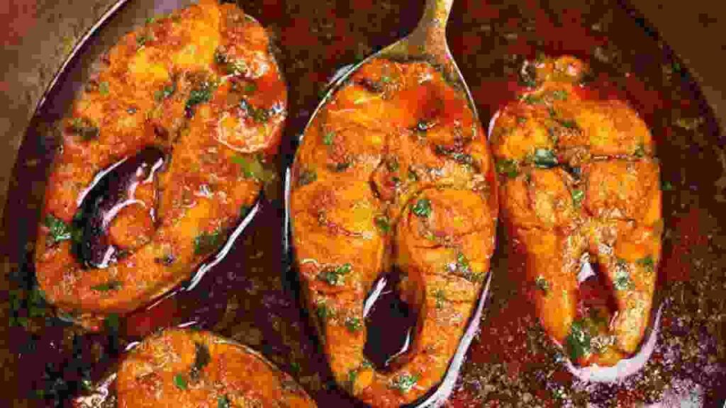 Tasty Bihari style Rohu fish curry recipe 